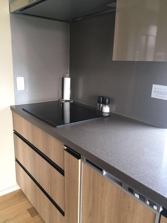 Matthew Suites Ōmagari Екстериор снимка