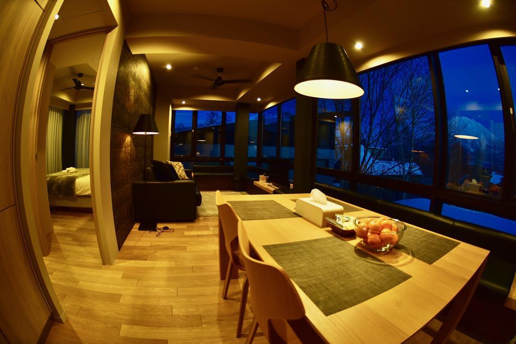Matthew Suites Ōmagari Екстериор снимка