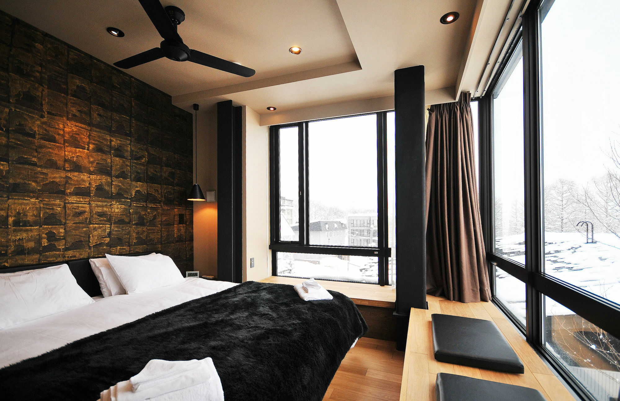 Matthew Suites Ōmagari Екстериор снимка